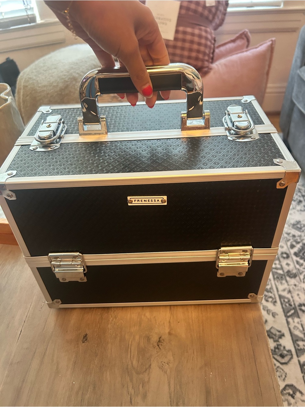 Frenessa NEW Professional Black Portable Makeup Case